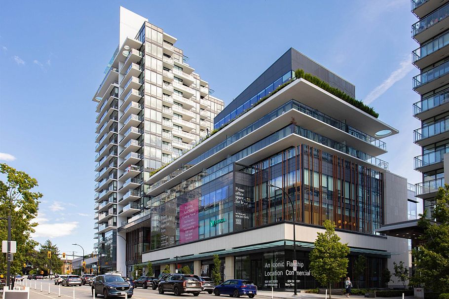 202 135 E 13th Street North Vancouver, BC - 2