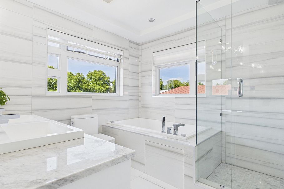 2277 E 28th Avenue Vancouver, BC - 14