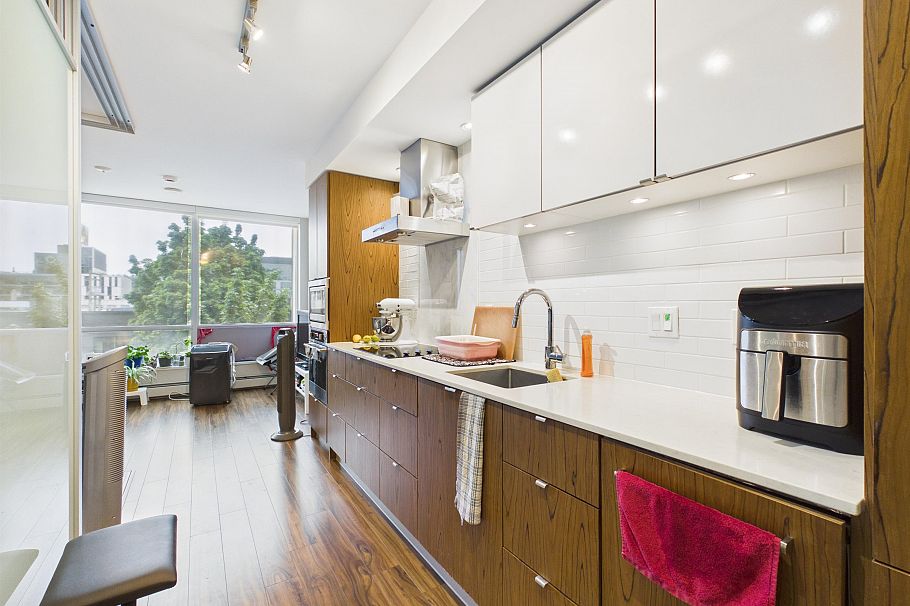 308 159 W 2nd Avenue Vancouver, BC - 3