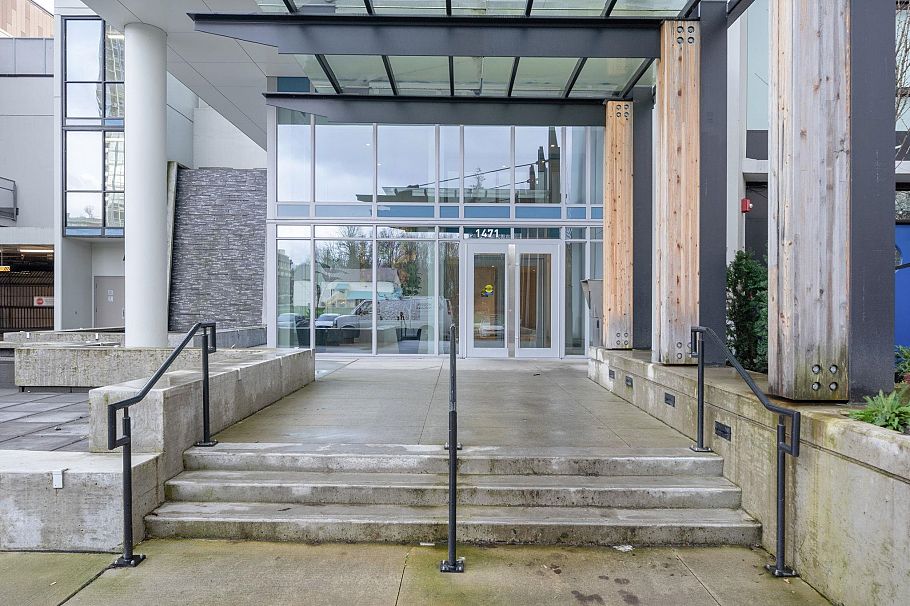 903 1471 Hunter Street North Vancouver, BC - 26