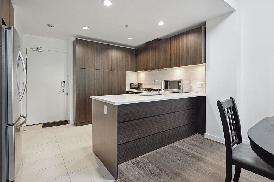 6033 Gray Avenue Vancouver, BC - 18