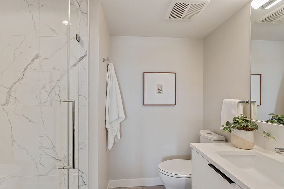 125 649 E 3rd Street North Vancouver, BC - 20