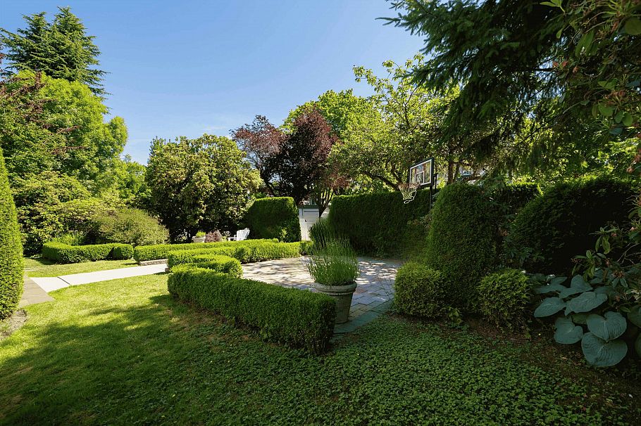 6311 Adera Street Vancouver, BC - 2