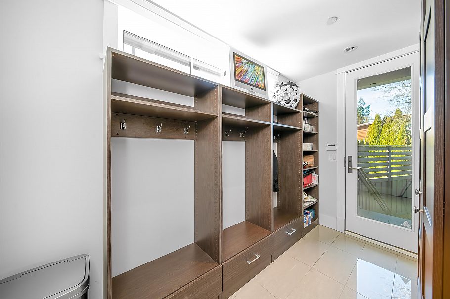 4333 Kevin Place Vancouver, BC - 20