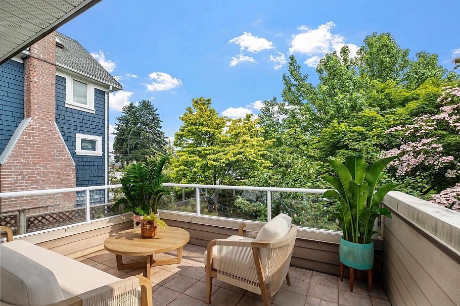 416 W Keith Road North Vancouver, BC - 8