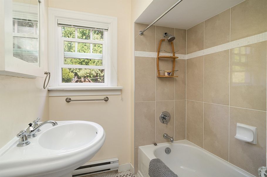 6311 Adera Street Vancouver, BC - 17