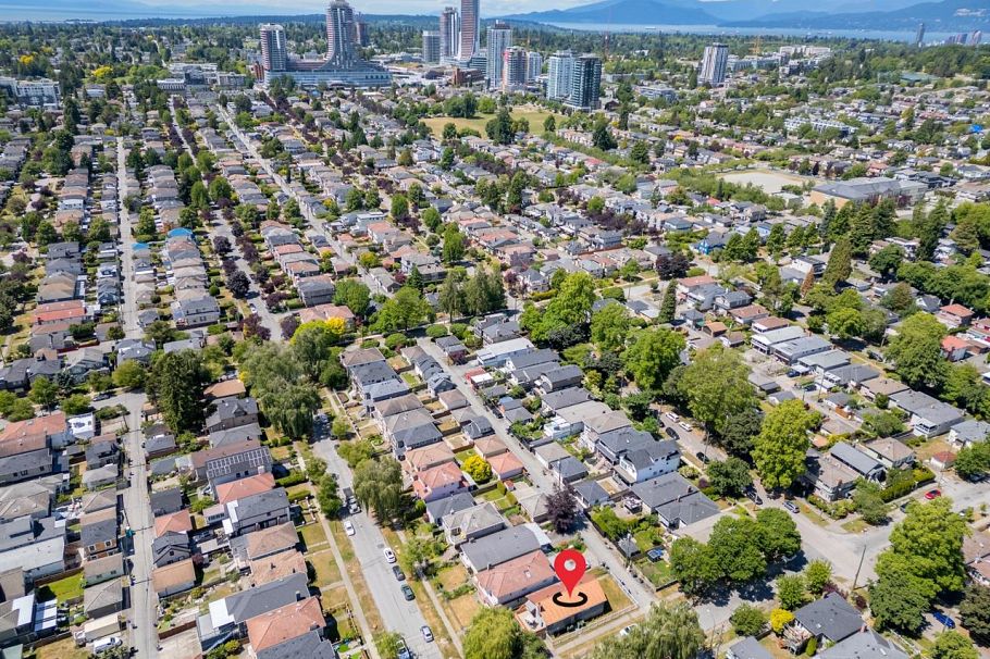 6175 Quebec Street Vancouver, BC - 4