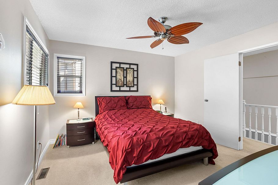 1747 Rufus Drive North Vancouver, BC - 22