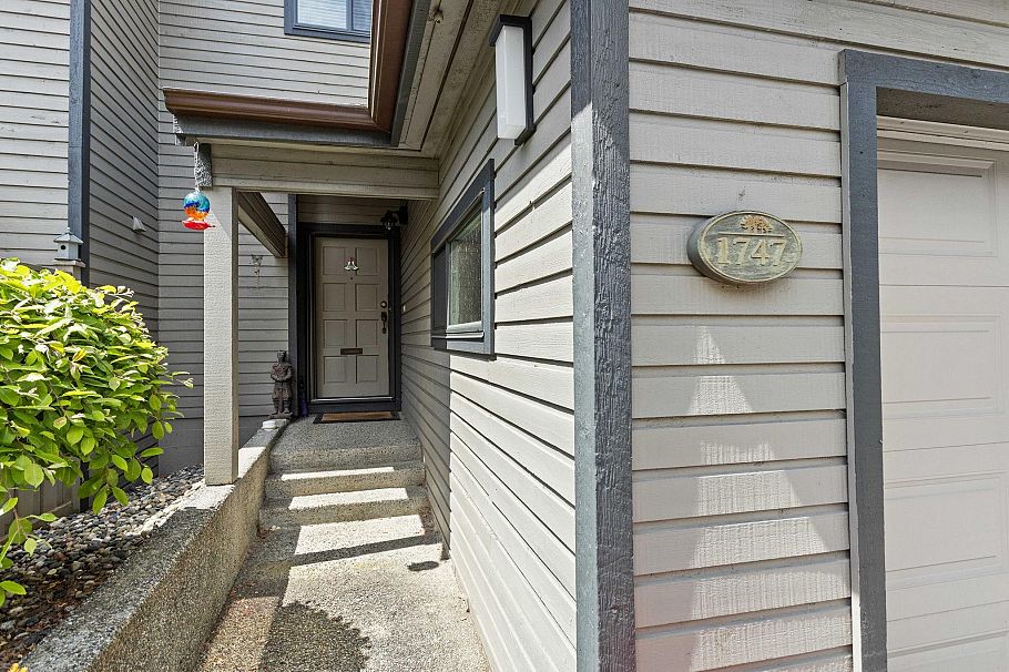 1747 Rufus Drive North Vancouver, BC - 4