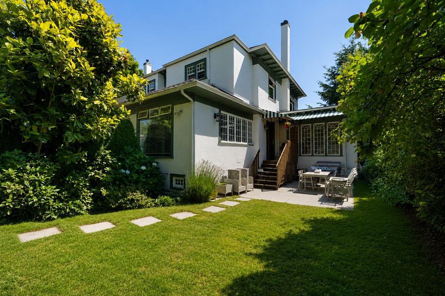 6311 Adera Street Vancouver, BC - 32