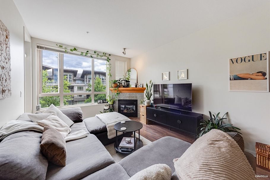319 580 Raven Wood Drive North Vancouver, BC - 3