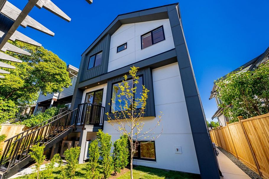 3 1845 E 51st Avenue Vancouver, BC - 38