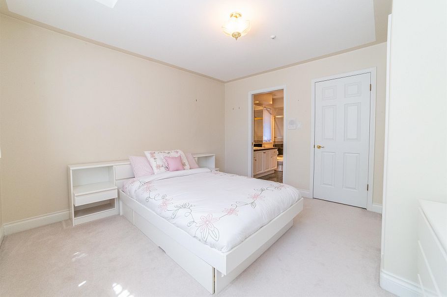 2849 W 35th Avenue Vancouver, BC - 23