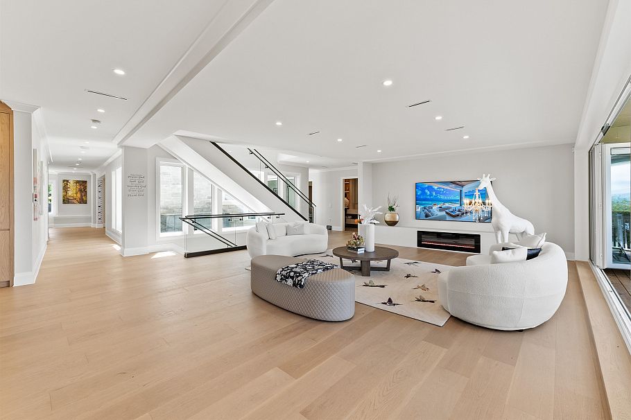 5747 Newton Wynd Vancouver, BC - 6