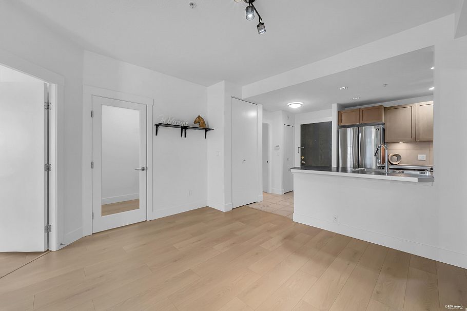 120 5777 Birney Avenue Vancouver, BC - 11