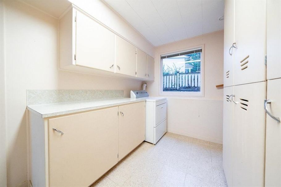 2870 Thorncliffe Drive North Vancouver, BC - 18