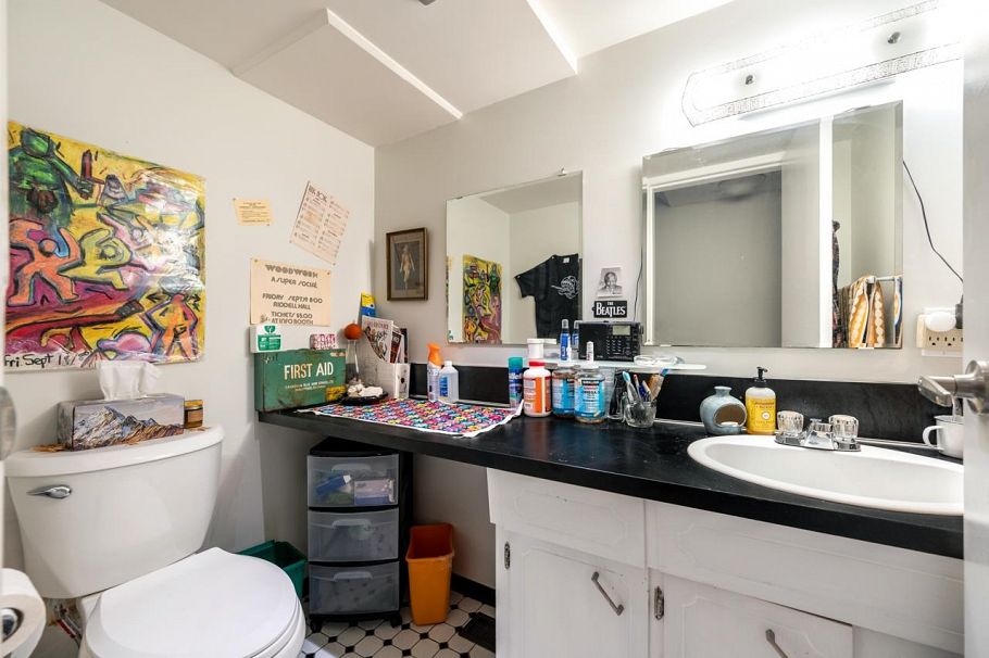 5261 Cliffridge Avenue North Vancouver, BC - 6