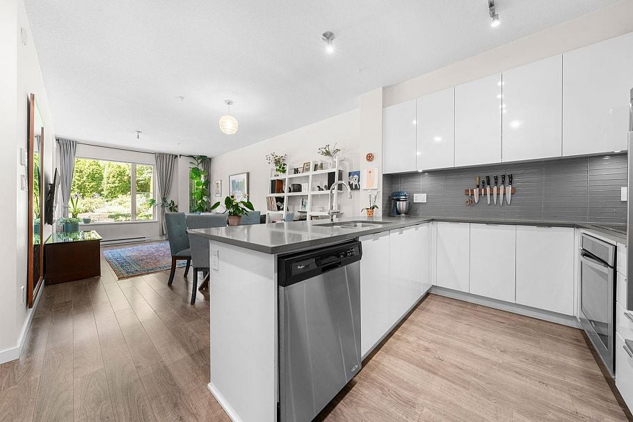 108 2665 Mountain Highway North Vancouver, BC - 3