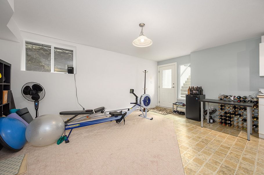 4532 Ramsay Road North Vancouver, BC - 30