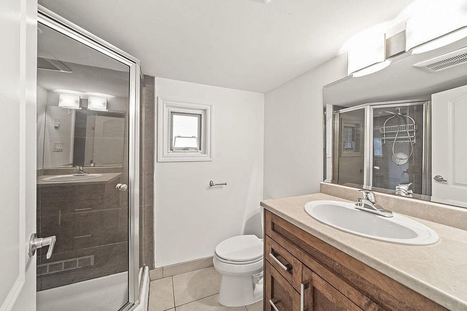 2636 Prince Albert Street Vancouver, BC - 2