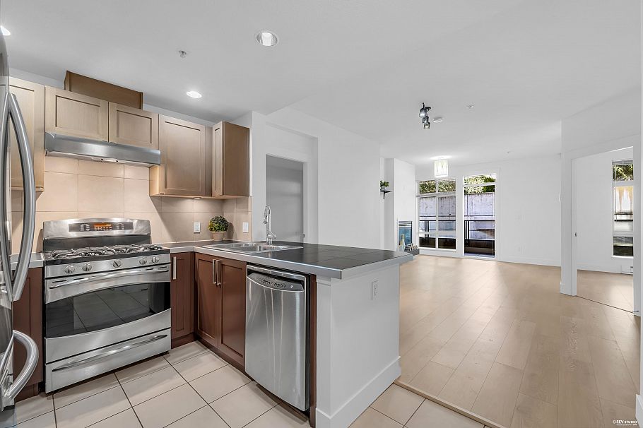 120 5777 Birney Avenue Vancouver, BC - 15