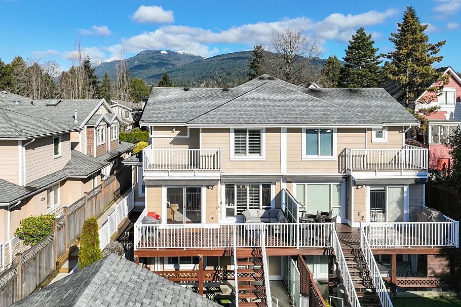 205 E 18th Street North Vancouver, BC - 1