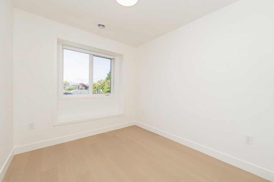 3 1845 E 51st Avenue Vancouver, BC - 31