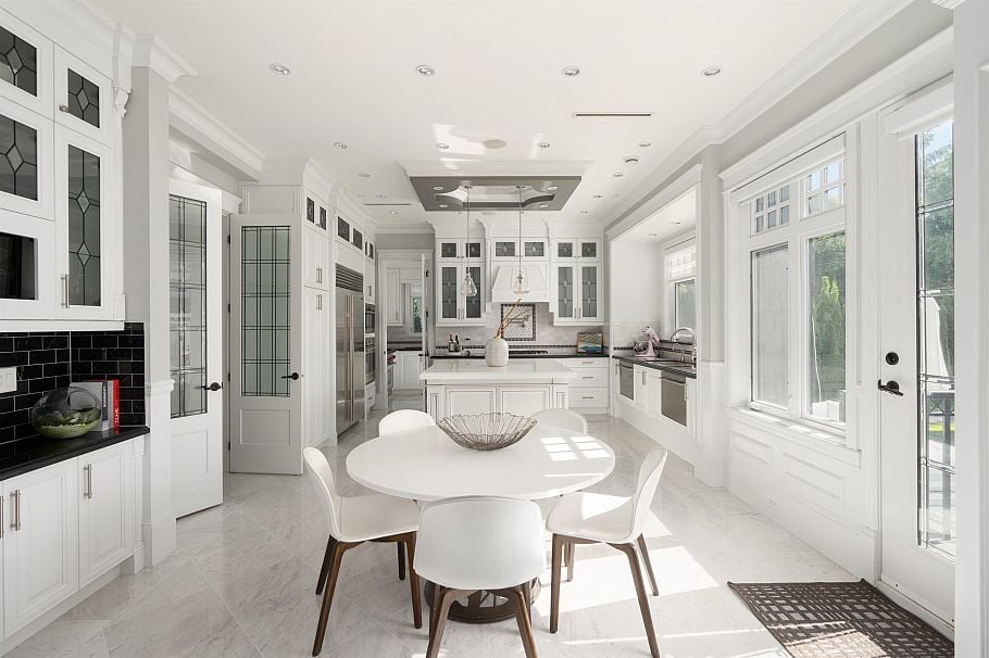 6869 Selkirk Street Vancouver, BC - 11
