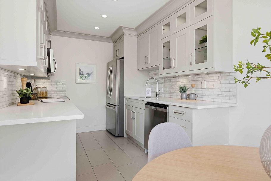 101 330 W 2nd Street North Vancouver, BC - 8