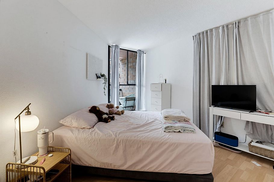 214 1330 Burrard Street Vancouver, BC - 13