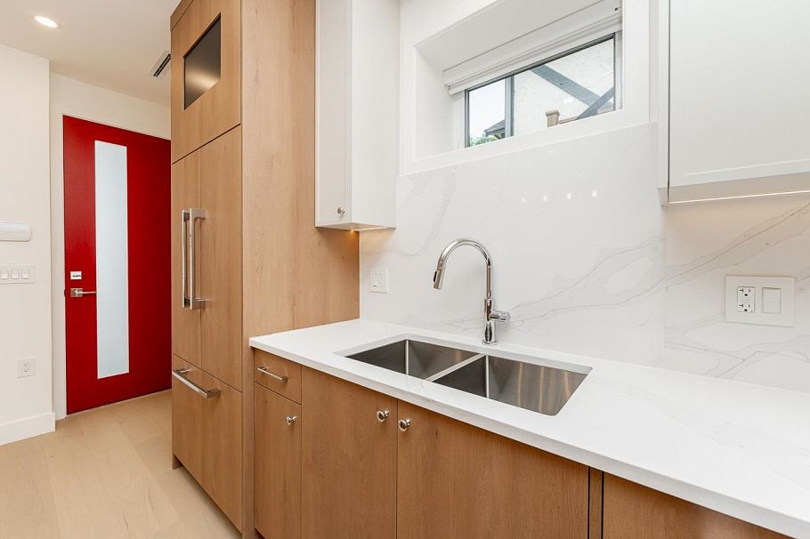 2 1845 E 51st Avenue Vancouver, BC - 17