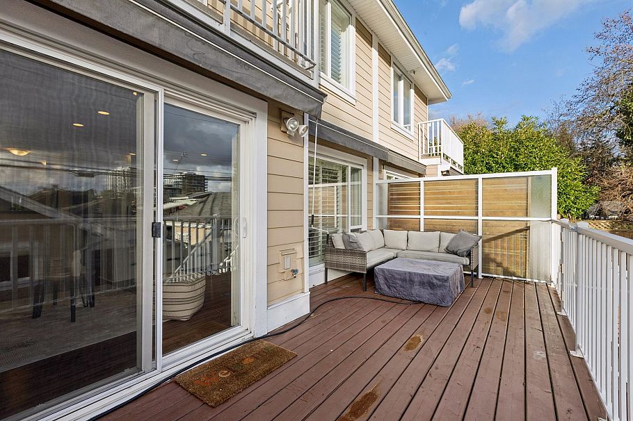 205 E 18th Street North Vancouver, BC - 29