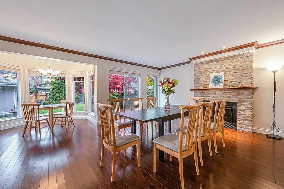 4570 W 13th Avenue Vancouver, BC - 4