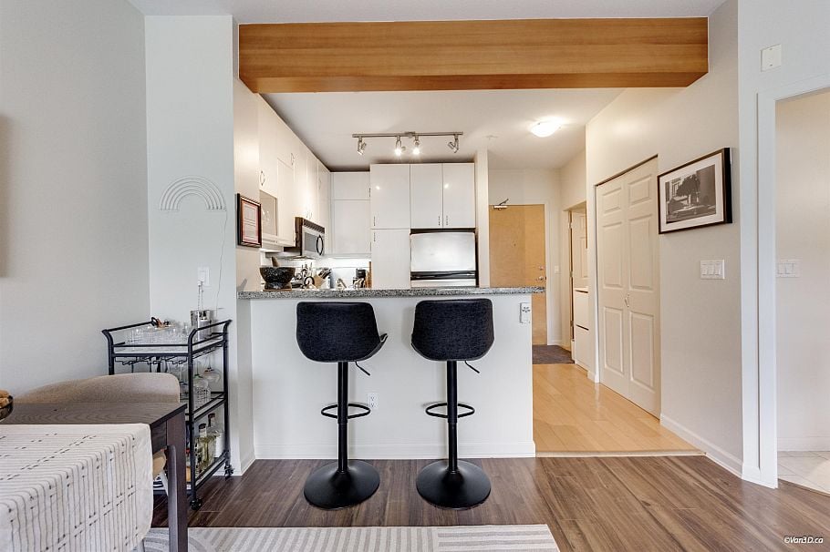 319 580 Raven Wood Drive North Vancouver, BC - 25