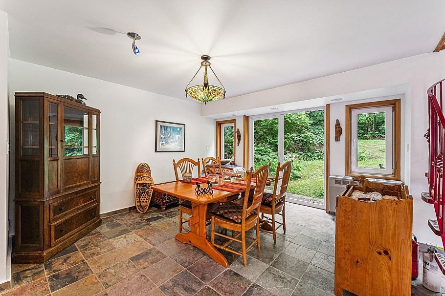 12 & 13 Coldwell Beach North Vancouver, BC - 11