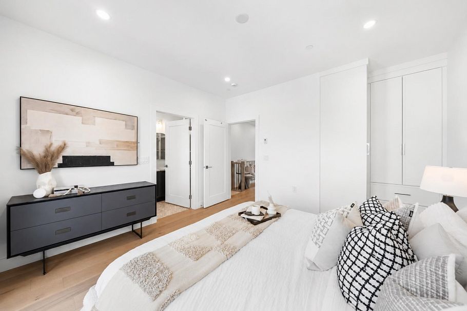 531 W 61st Avenue Vancouver, BC - 22