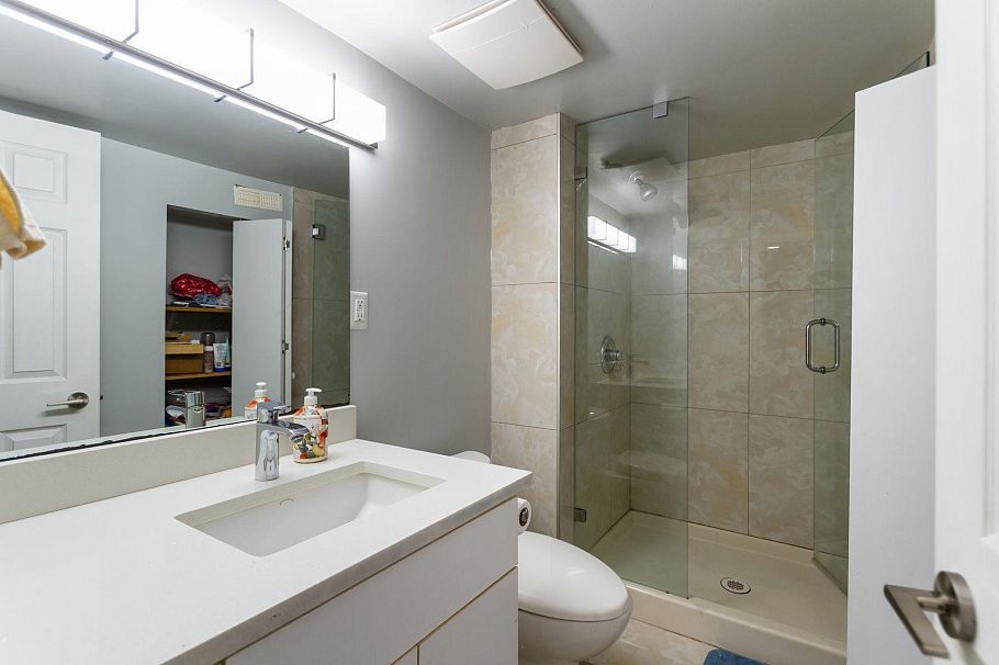 7643 Selkirk Street Vancouver, BC - 20