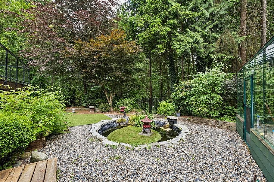 1501 Ostler Court North Vancouver, BC - 40