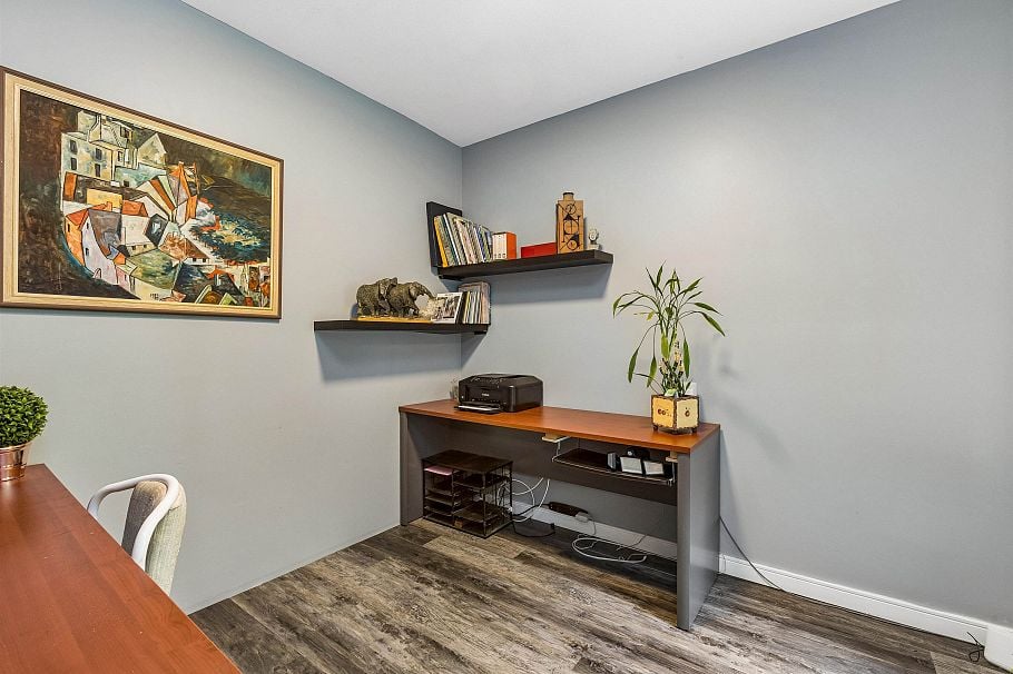 1501 Ostler Court North Vancouver, BC - 17