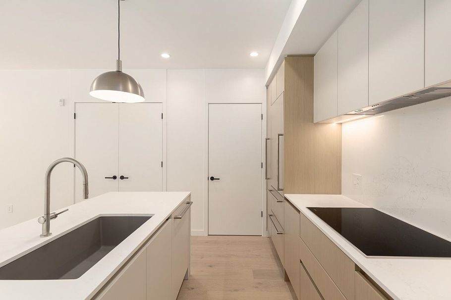 4803 Laurel Street Vancouver, BC - 6