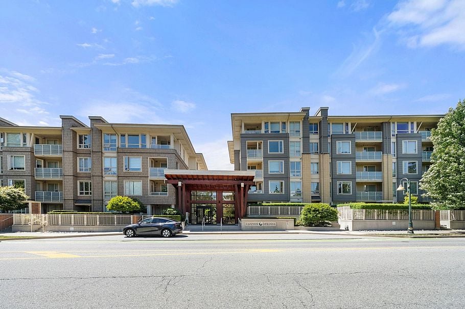108 2665 Mountain Highway North Vancouver, BC - 26