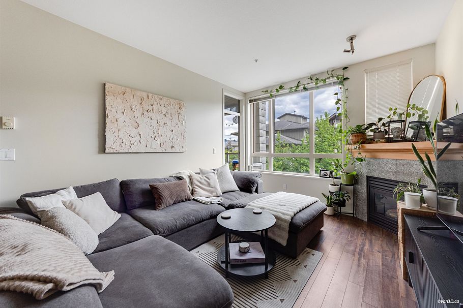 319 580 Raven Wood Drive North Vancouver, BC - 2