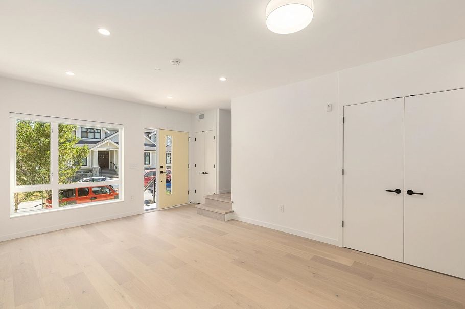 4803 Laurel Street Vancouver, BC - 7