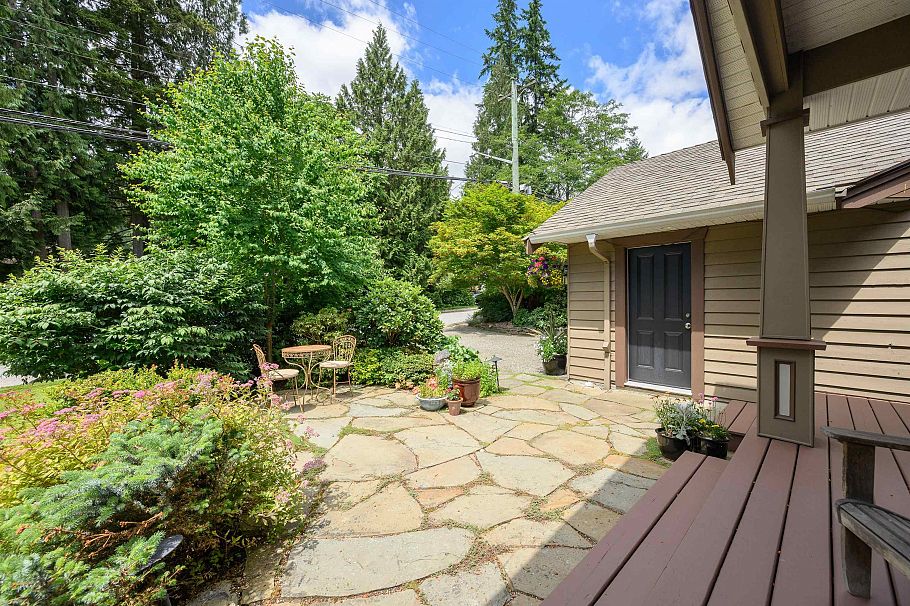 4532 Ramsay Road North Vancouver, BC - 36
