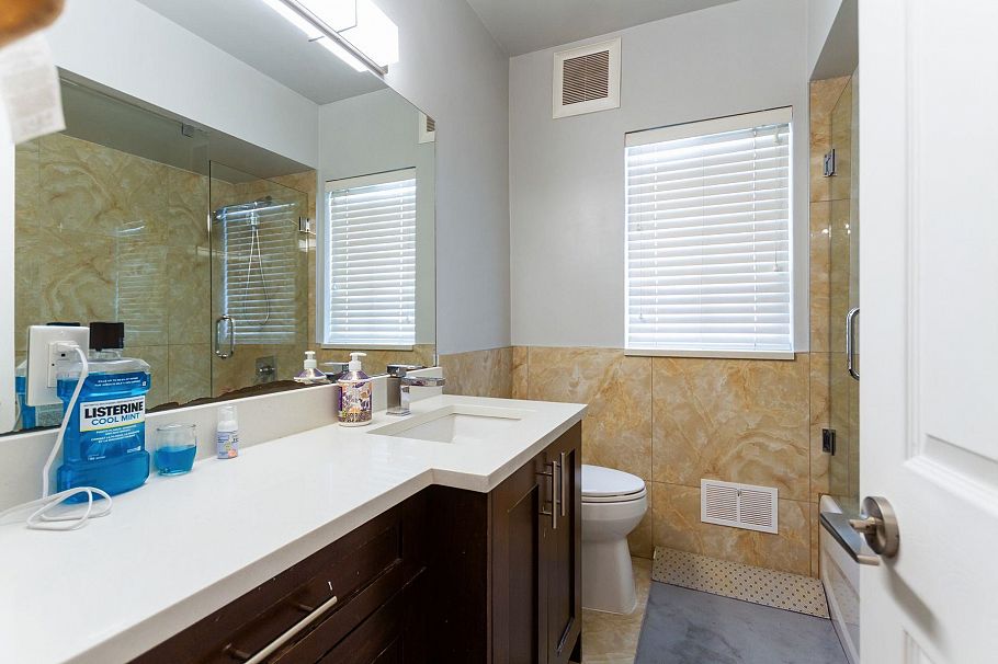 7643 Selkirk Street Vancouver, BC - 10