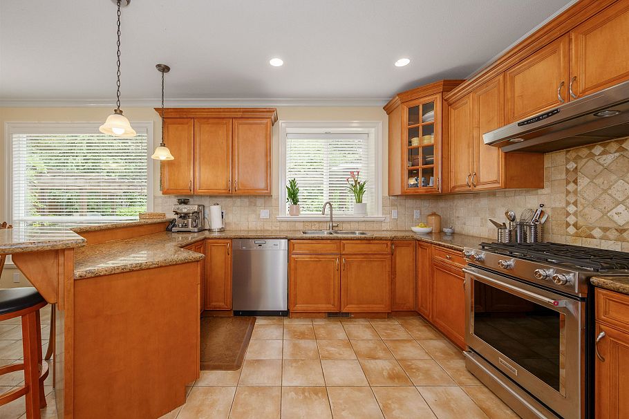 4532 Ramsay Road North Vancouver, BC - 19