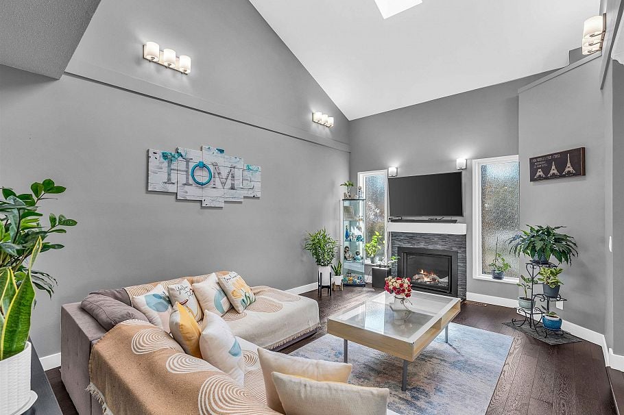7170 Hecate Place Vancouver, BC - 1