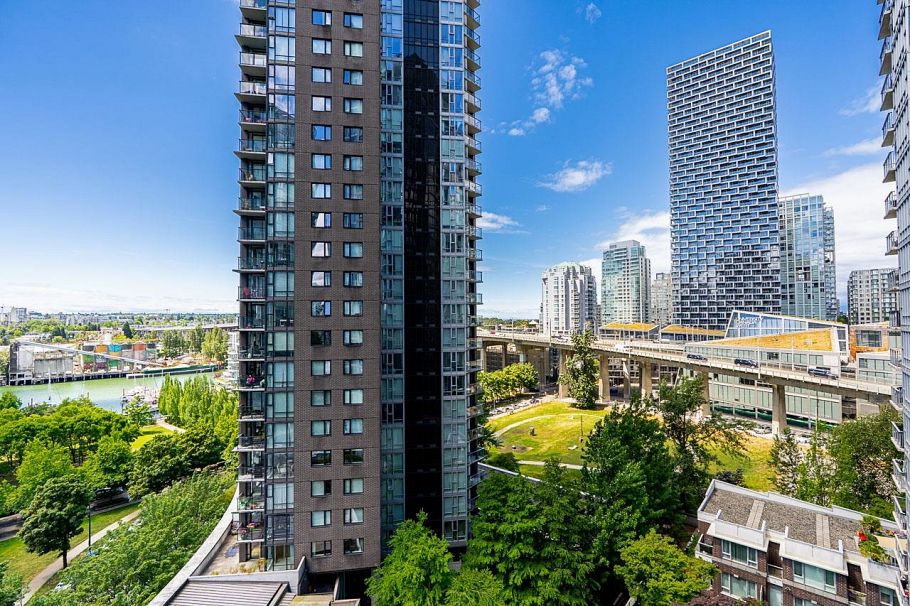 1202 1495 Richards Street Vancouver, BC - 32