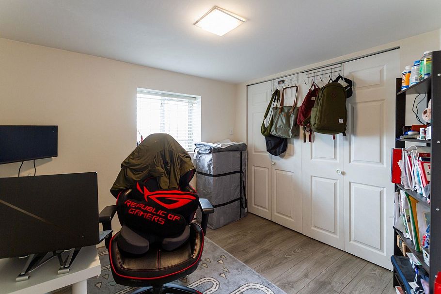 7643 Selkirk Street Vancouver, BC - 24
