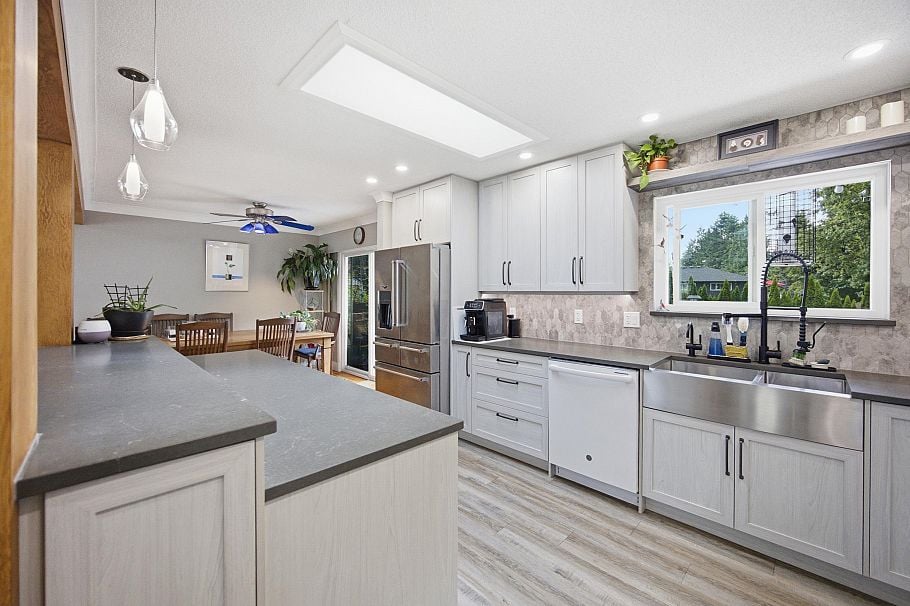 944 Tollcross Road North Vancouver, BC - 5